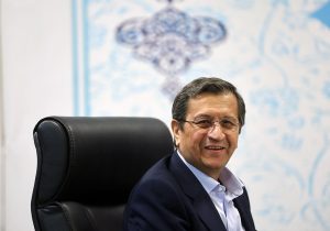 همتی: قدرت تامین ارز بانک مرکزی با آزادسازی منابع افزایش می‌یابد
