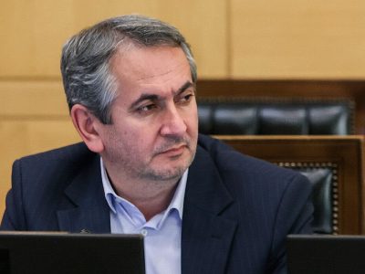 نباید از مواضع رسمی کشور پیشی گرفت/ ترور شخصیتی رجال سیاسی خط قرمز کشور است