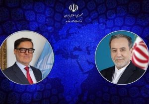 پیام تبریک عراقچی به وزیر خارجه ونزوئلا؛ تأکید بر گسترش روابط تهران-کاراکاس
